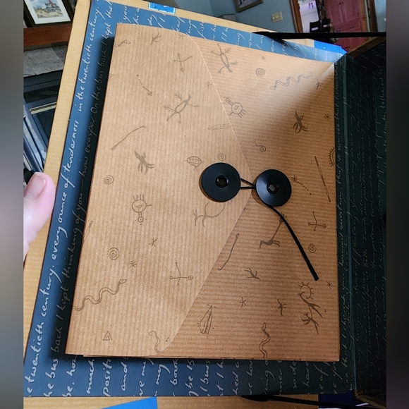 Griffin & Sabine Triology + 4 other Nick Bamtock books - Picture 13 of 14